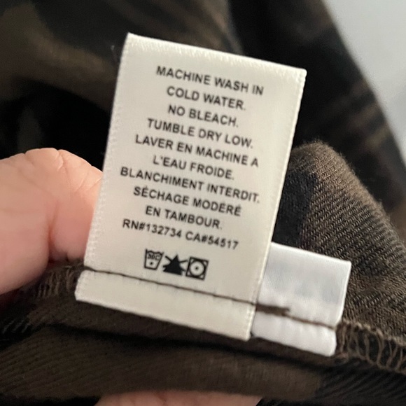 Cloth & Stone Green Plaid Button Down Size: M - Picture 5 of 8